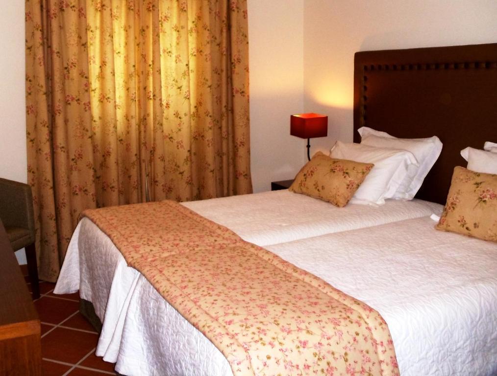 Hotel Casa Do Largo - Golega - Turismo De Habitacao Pokoj fotografie